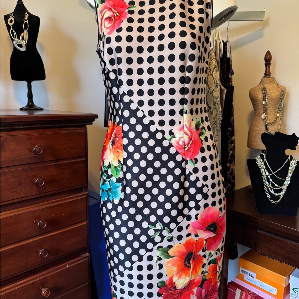 Joseph Ribkoff NWTS Vibrant Floral Design Black White Sleeveless Dress Size 6 - Picture 2 of 16